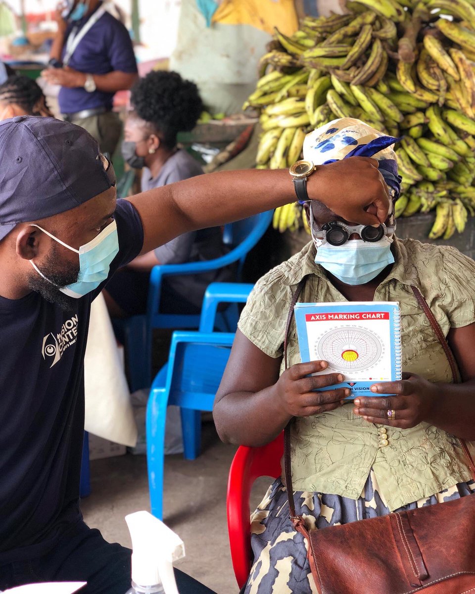Jambie_the_KTN's tweet photo. The market women at the vegetable section of Agbogbloshie market were luck to have us @iVisionCenter @haghospital and @cedarmedicalplaza to give them a holistic health screening exercise for FREE. #volunteer #freeeyecareforall #optometry #optomlife #eyecare https://t.co/3VTgSOOF13