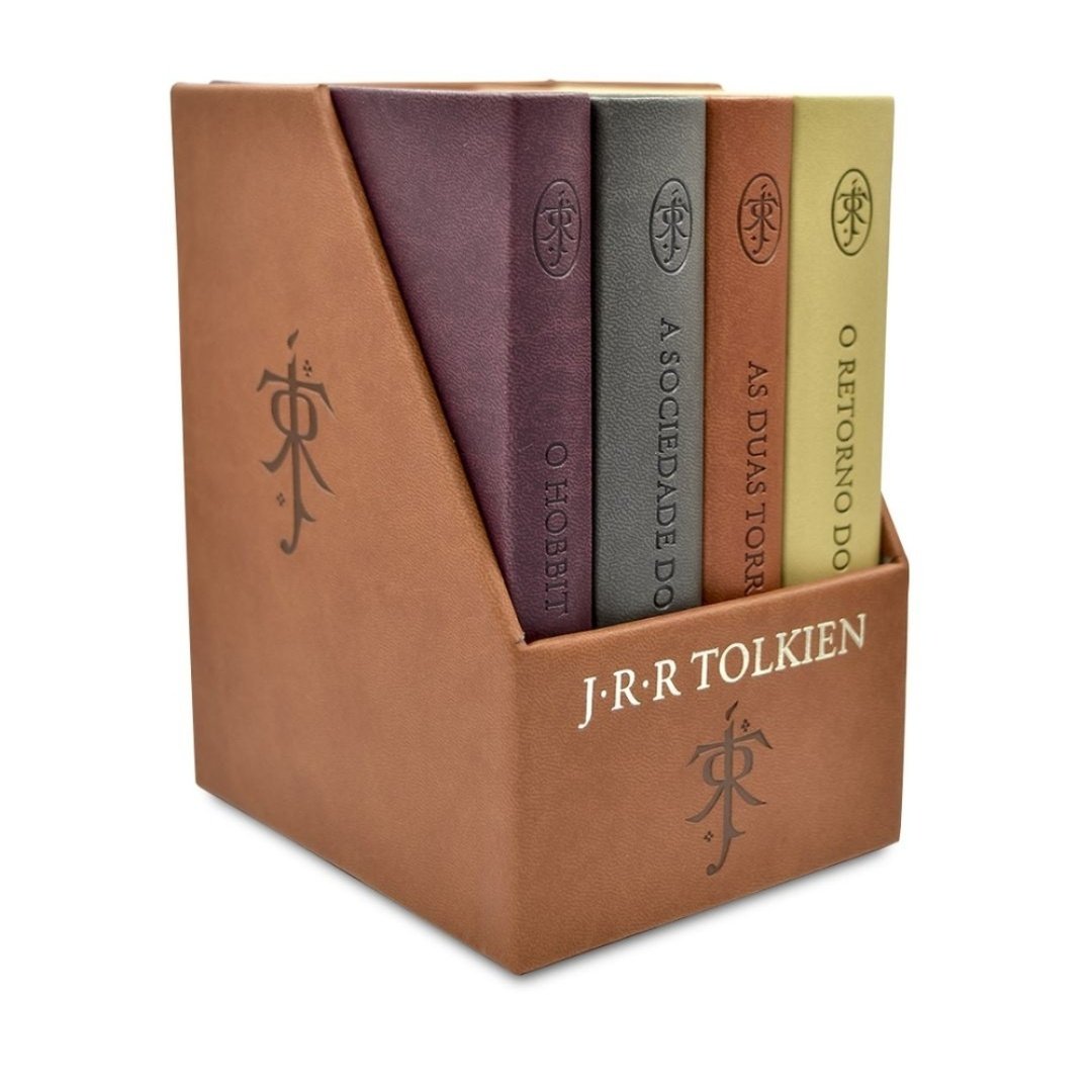 BlackLivros's tweet photo. Cupom Submarino ⚡ Capa Dura

Box O Senhor dos Anéis + O Hobbit: Edição Luxo (R$ 107,90)
📖 https://t.co/xTHRTXmQbg

Use o cupom ⚡ LERNOSUB https://t.co/tsKLUcZM5a