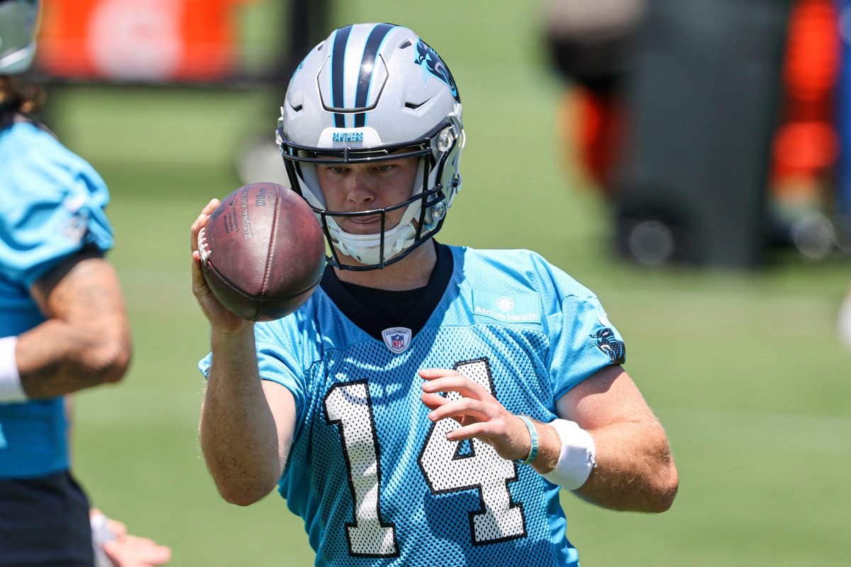 Sam Darnold showing 'dog mentality' with Panthers teammate