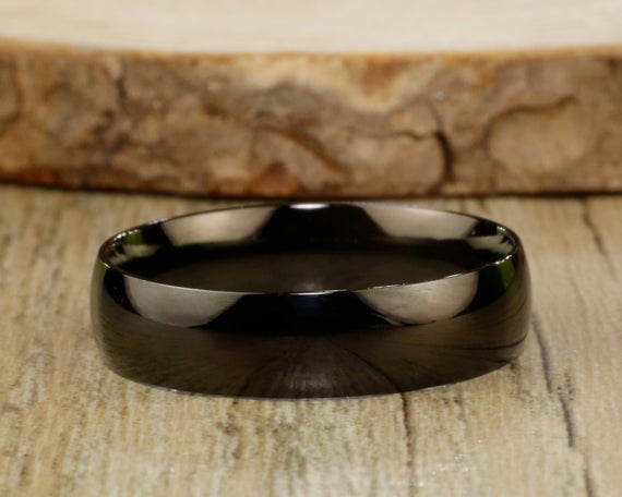 JRingStudio's tweet photo. Handmade Black Dome Plain Matching Wedding Bands, https://t.co/R8VzEUDpyg #jewelry #rings #weddingbands #handmade #personalizedring #black @etsymktgtool https://t.co/7jxclPXXRR