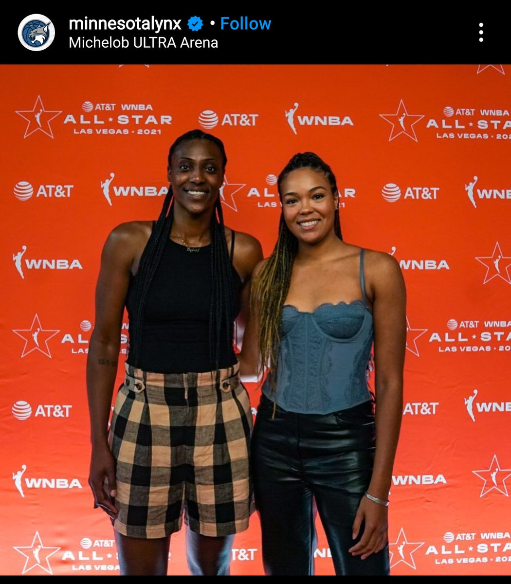 megangauer's tweet photo. .@WNBATea coming in as the best dressed on the Orange carpet for me 
#WNBAtwitter https://t.co/7bKd75E69F