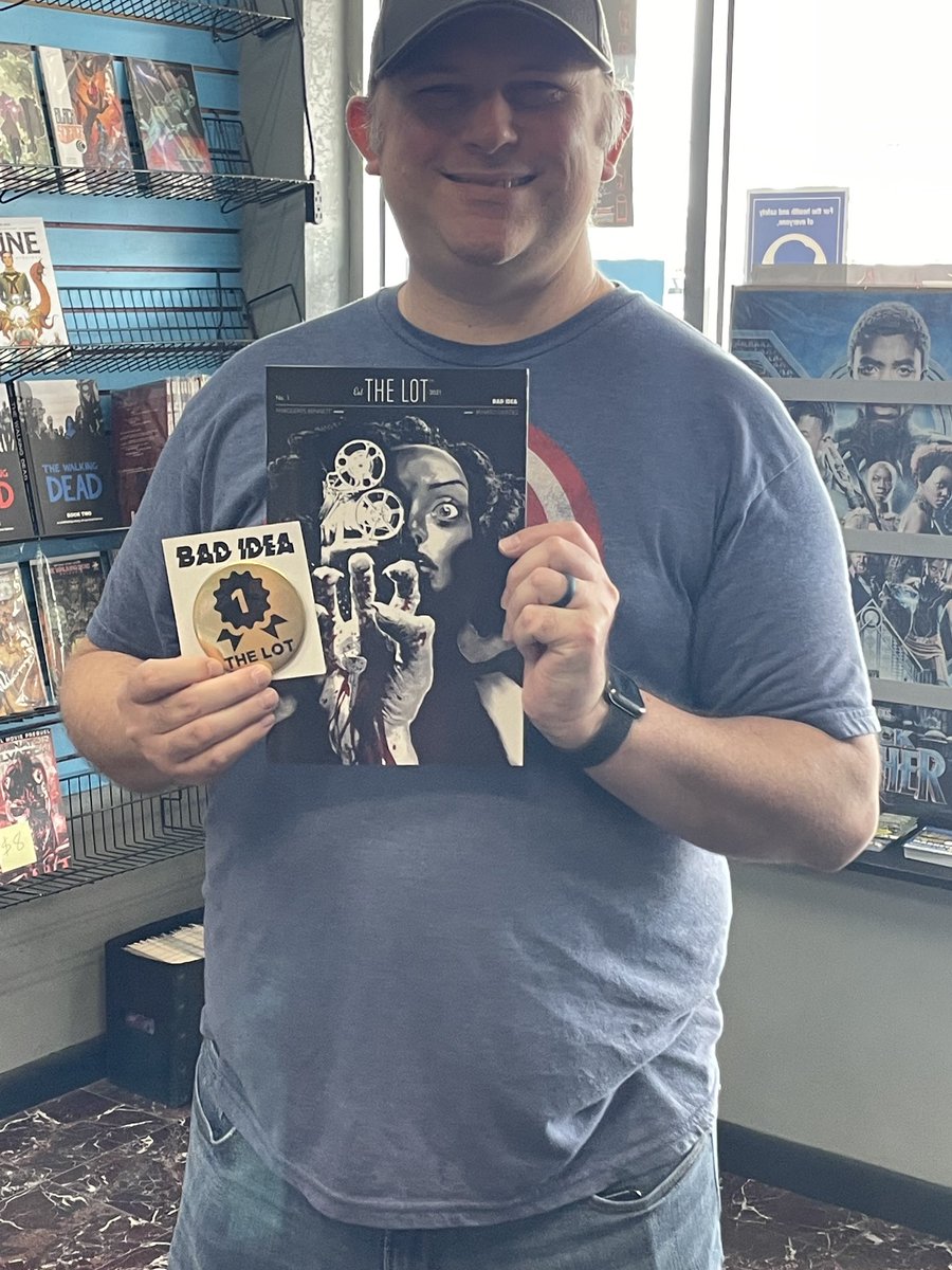acomicshow's tweet photo. @badideahello we have a combo breaker and a new challenger has entered the game for the final buttons #ALLIN https://t.co/TzlHlVnYeT