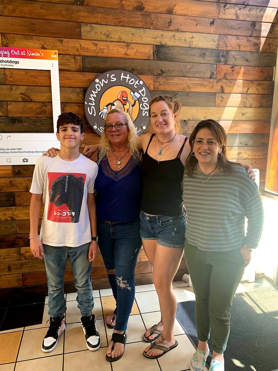 HappiALUMINIness great to see <a href="/NBFelem/">Nova Blanche Forman</a> successful alumni on vacation in AZ <a href="/FeelHealLearn/">Ms. James</a> <a href="/NBFgallery/">NBFgallery</a> <a href="/BBBSBroward/">Big Brothers Big Sisters of Broward</a> <a href="/Minions_n_Me/">J_Peck</a> <a href="/batool_attiya/">Attiya Batool</a> <a href="/JoeyBGoodman/">Joey</a>