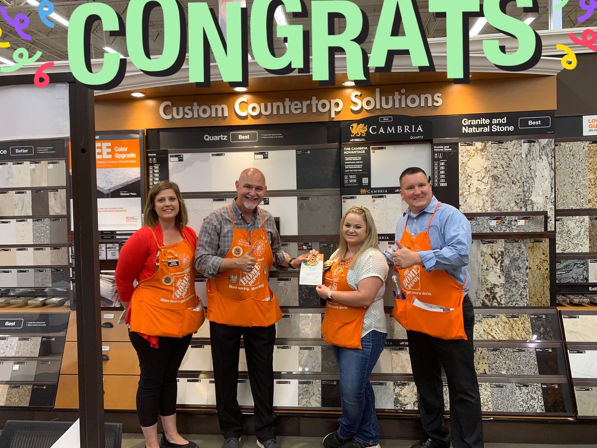 Bethany received a Homer Award and an RVP patch today for being amazing and being chosen as Specialist of the Month! Well deserved! #2205WestPride <a href="/RauschRose/">Rose Hanrahan</a> <a href="/CampSweenScott/">Scott Sweeney</a> <a href="/JohnnyTBush/">john</a> <a href="/DanielMooreTHD/">Daniel Moore</a> <a href="/Cody_D259MAPM/">D259 MAPM Cody</a>
