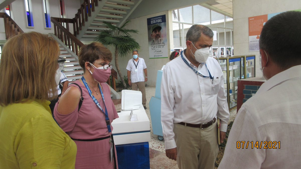 BioCubaFarma's tweet photo. Provechoso y enriquecedor fue el encuentro sostenido en la tarde de hoy con el Dr. José Moya y otros miembros de la Representación de @opscuba. Nuestros científicos le ofrecieron información detallada de los resultados de los EC de #Soberana02  y #Abdala. https://t.co/hUaDV8R3Ig