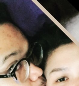 Laki laki yang ku giring dalam doa agar menjadi kisi kisi bagi Tuhan supaya menjdikannya jodohku.
Hari ini dia bilang rindu, padahal kami selalu bersama dalam satu atap.
Tidak heran. Akupun rindu setiap hari.