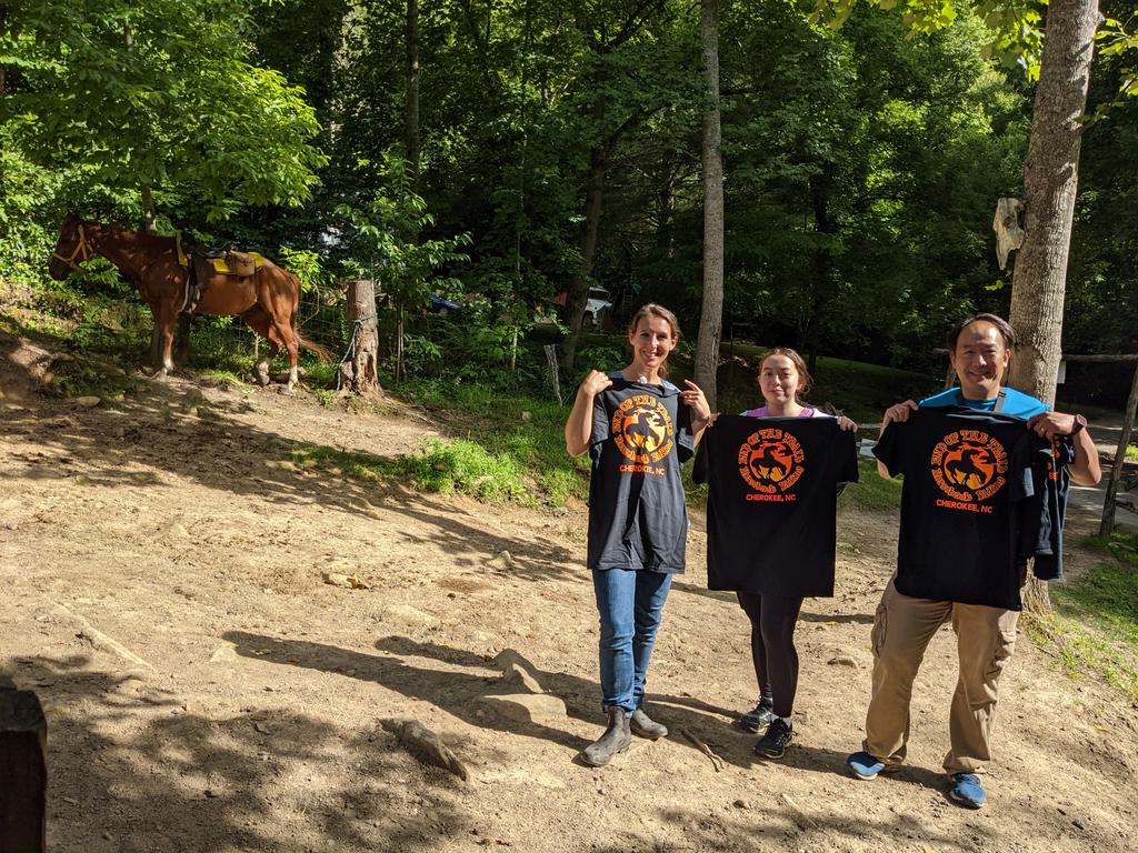 anthonyschow's tweet photo. A great way to celebrate a wonderful day in Cherokee NC! End of the Trails Horse riding. @NationReading @lisuncg #rnw #lis674 https://t.co/7E6nJKPtSC