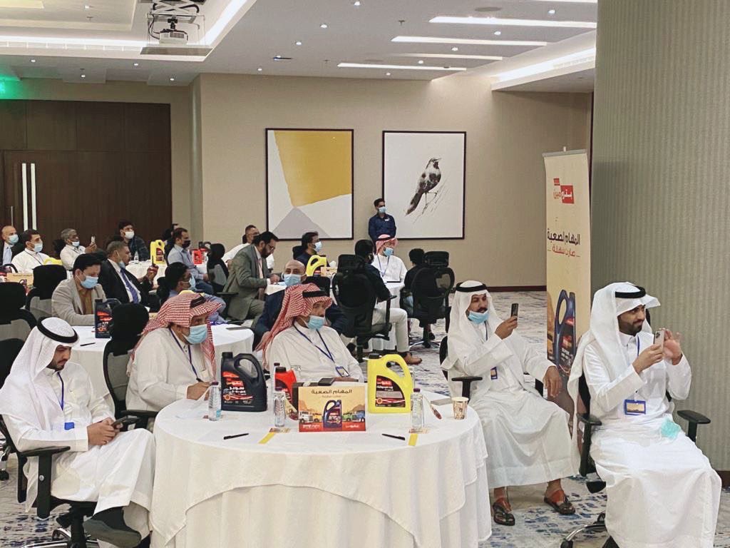 سُعدت بمشاركة #شركة #بترومين بتدشين منتجات جديدة مميّزة
وتم طرح مناقشة بخط انتاج #زيوت تخليقية بالكامل #DPF c3 ونتمنى اعتمادها بأقرب وقت كونها تخدم السيارات الحديثة المطابقة لأنظمة البيئة فالإحتياج كبير جداً
ومنتج #شركة_بترومين غني عن التعريف بجودته السعودية  #صديق_البيئة