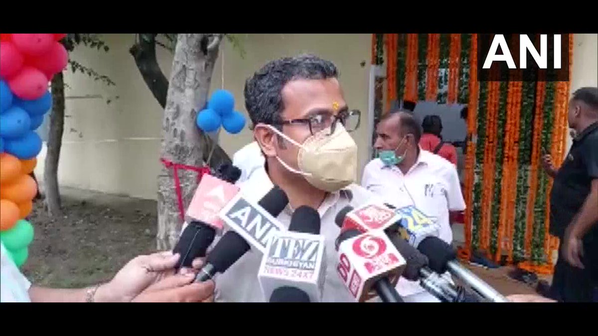 ANI's tweet photo. We've started process of sending Gangajal via post to devotees. We're also planning to supply Gangajal in tankers &amp; are in talks with administration of neighbouring states to avoid large number of gathering here: Haridwar Dist Magistrate C Ravishankar, Uttarakhand (14.07)

#COVID https://t.co/ScLq2Tm9tB