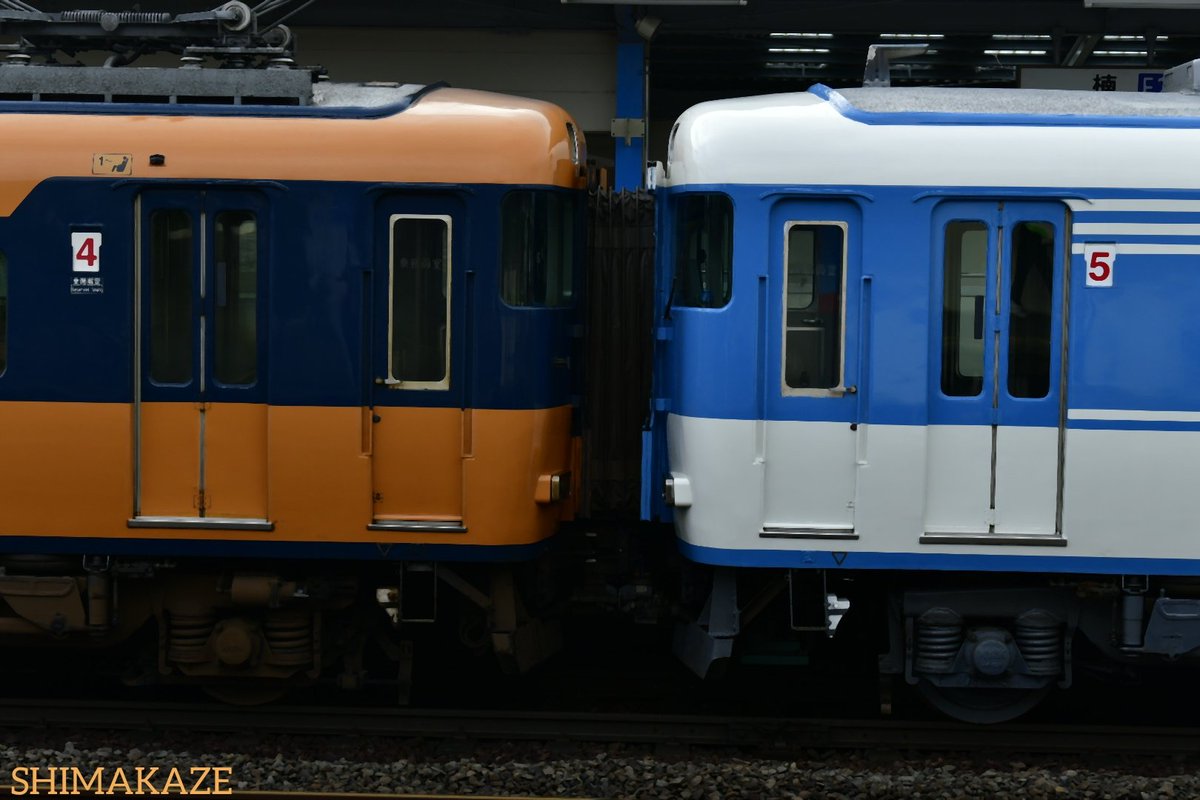 50101TUBASA's tweet photo. (回)6548/(回)0756 NS49(スナぞら)+PN07(あおぞらII) 異殊連結
無事に撮影できました!!🤩
さくら幼稚園 高野山サマスクール
白塚→四日市→白子まで回送区間で撮影なりました 停車中に連結部撮影
① 長太ノ浦〜楠 ② 北楠〜楠 ③ 楠 ④ 伊勢若松〜千代崎
#NS49
#PN07
#スナぞら
#近鉄 https://t.co/OKhZ3fhZkH