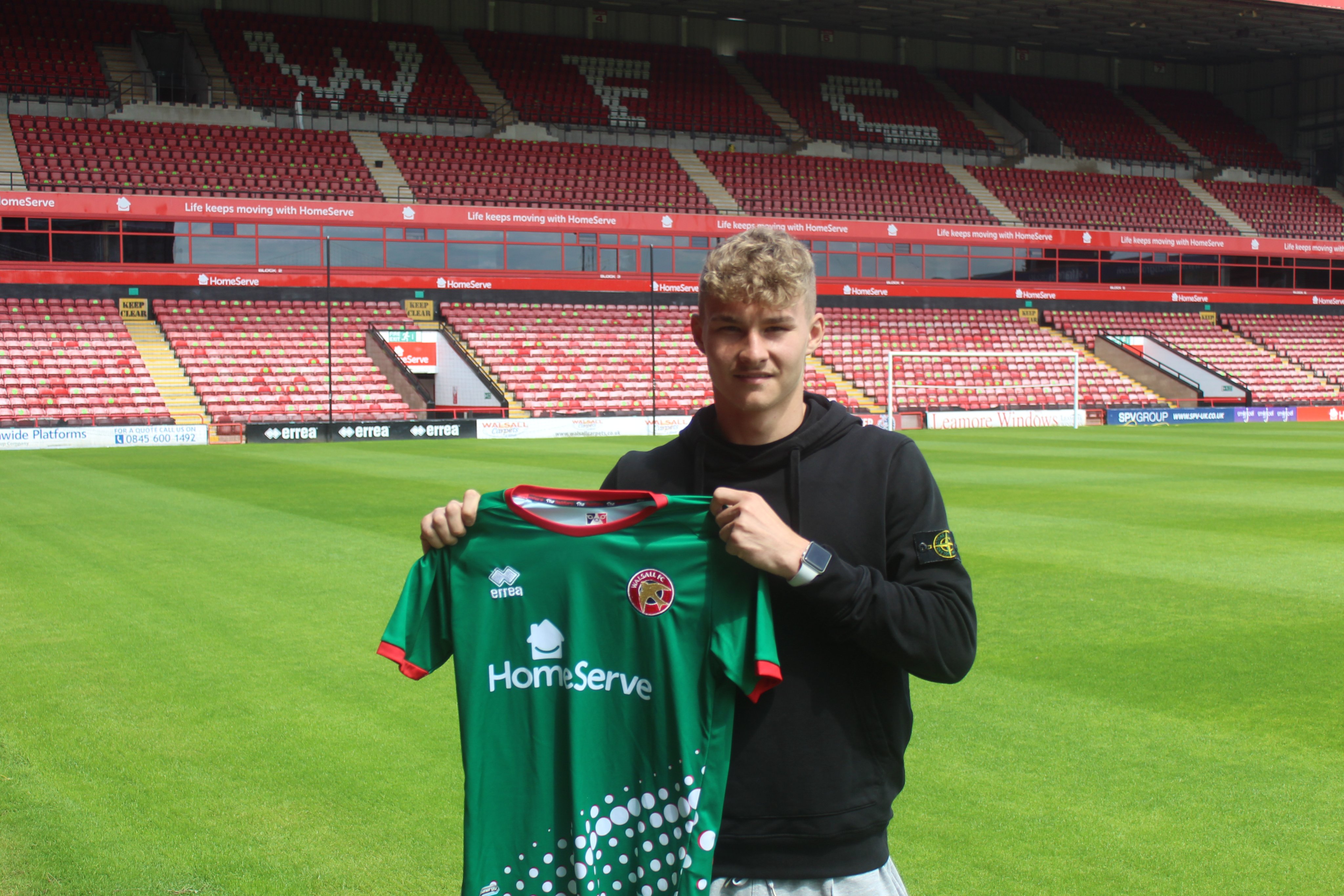 Carl Rushworth ansluter på lån från Brighton & Hove Albion u23