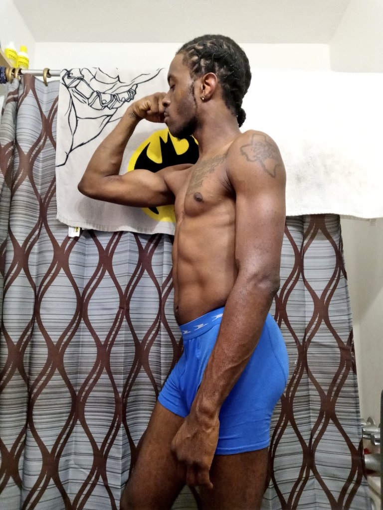 FADEUM_MIKE's tweet photo. Random #humpday vibes! #braidedup #dreadhead #melaninpoppin https://t.co/v5Xdl2y1Q6