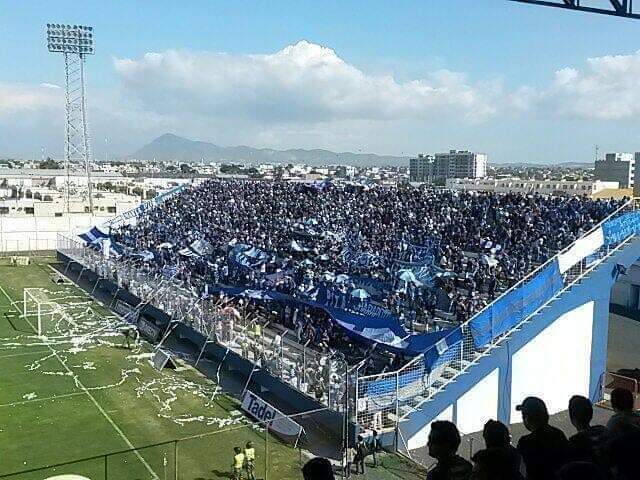 TribunaElec's tweet photo. Vamooooss... falta poco, #MantaEsAzul 

#TribunaElectrica #Emelec https://t.co/PotjnBHcwN