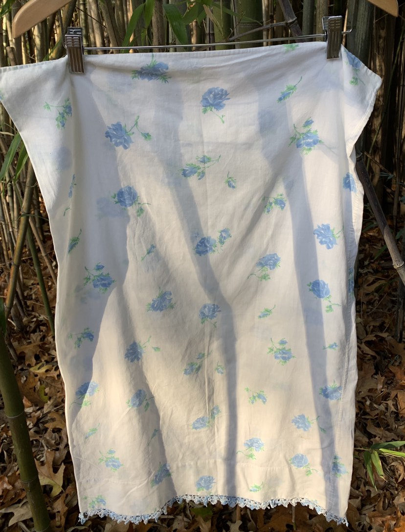 Montage_Decor's tweet image. #FrenchLinens#FloweredPillowcase