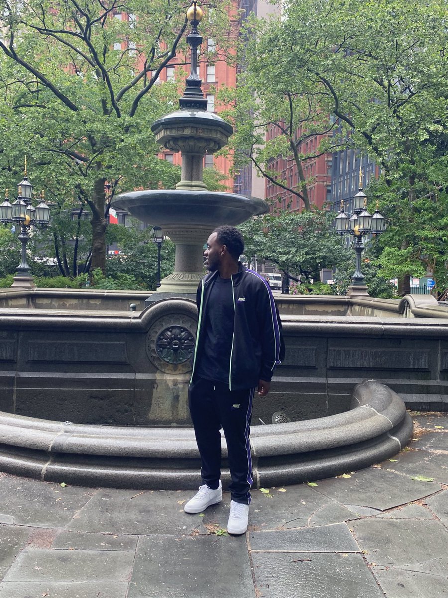 _devonte3's tweet image. They say I’m heartless, but all I’m looking for is love out here‼️🖤