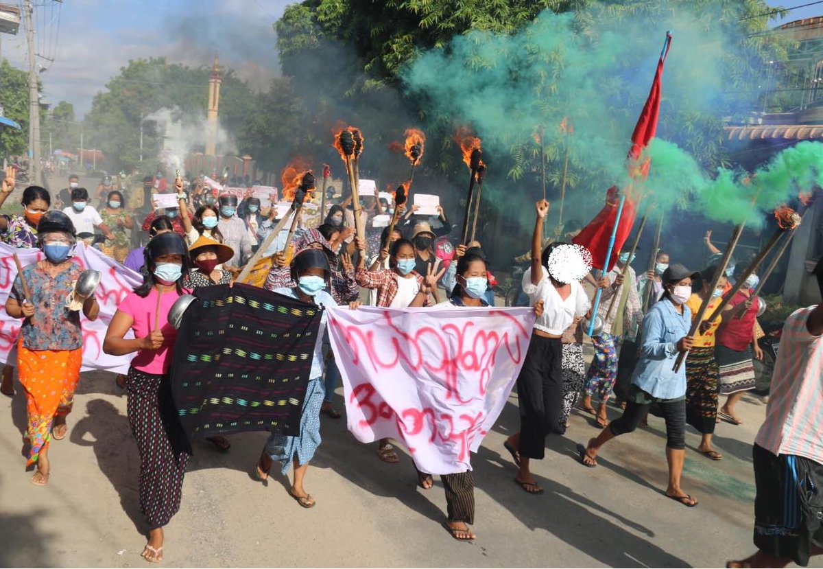 IrrawaddyNews's tweet photo. Women took to the streets against the military regime in Monywa, Sagaing Region on Thursday. 

(Photo: CJ) 
#WhatsHappeningInMyanmar https://t.co/AMuplOoROn