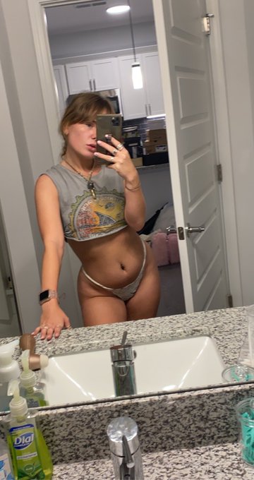 Guess who&rsquo;s OF us 70% off!!! Come see what&rsquo;s good 💋 link in bio https://t.co/tl3rBafxA1<a href="/tag/nutnovember"class="tags"><span>#nutnovember</span></a>
