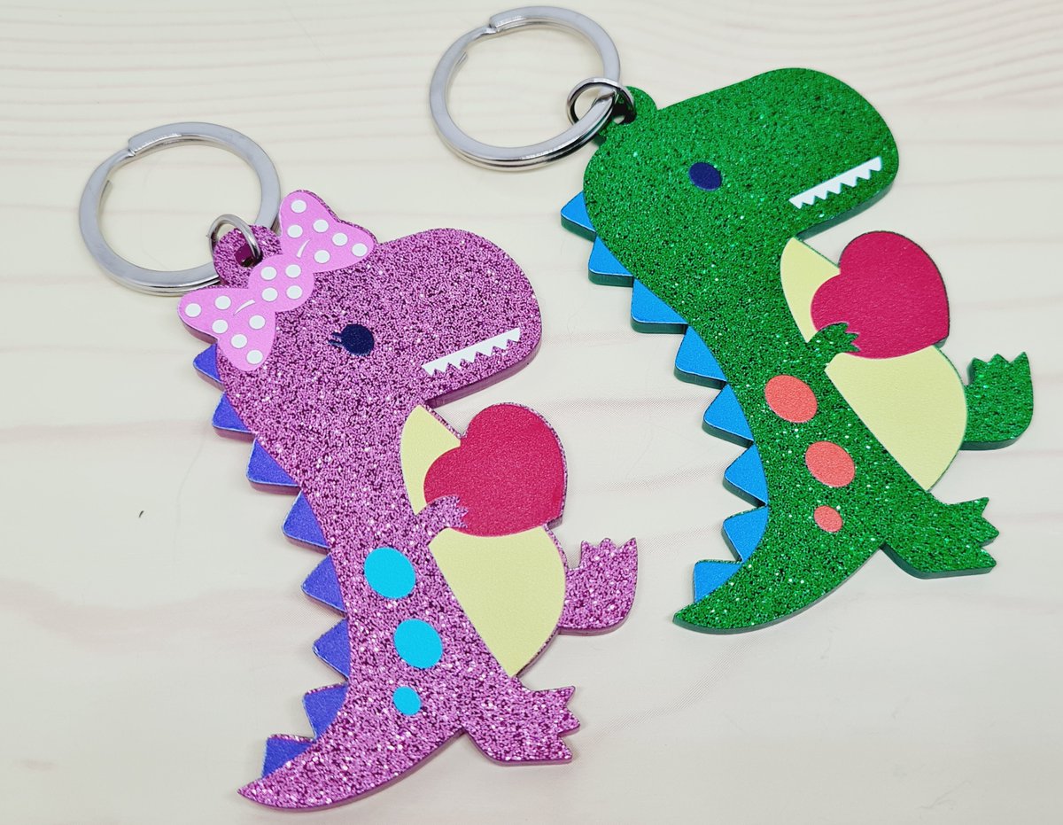 These Roarsome Dinosaur Glittery keyrings make perfect backpack tags for kids. Available in Pink and Green they measure 76mm in length #Dinosaurkeyring #kidsbackpacktags #dinosaurbackpacktag 
Available at swiftbitz.co.uk