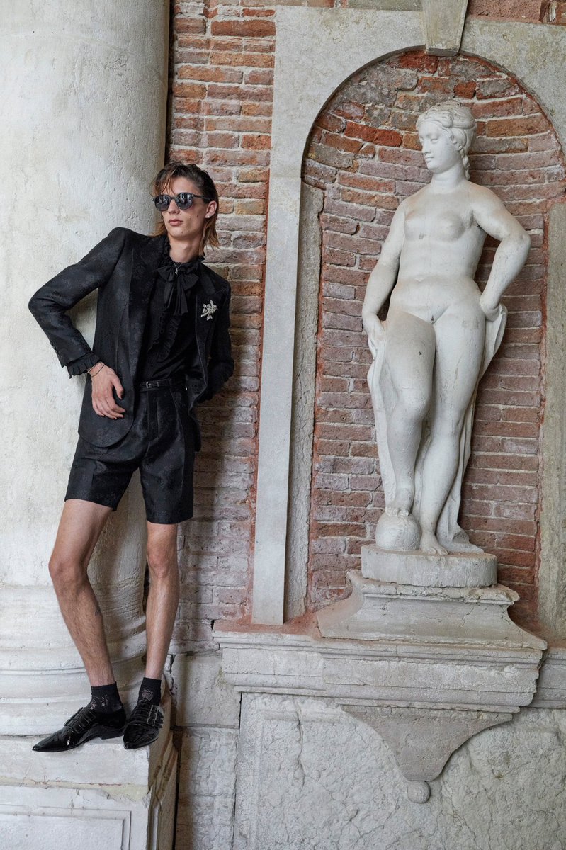 diorangxl's tweet photo. Saint Laurent Spring 2022 Menswear https://t.co/BGkxQoQhHX