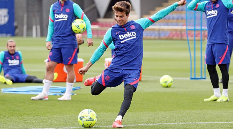 victoriauninews's tweet image. VU and the iconic Barca Innovation Hub are officially partners. Together, VU &amp;amp; @BarcaInnoHub are developing more than 30 online short courses across sports science, psychology, facility management &amp;amp; more.  
Full story: bit.ly/2UfQrD8
@Robertson_SJ #sportscience