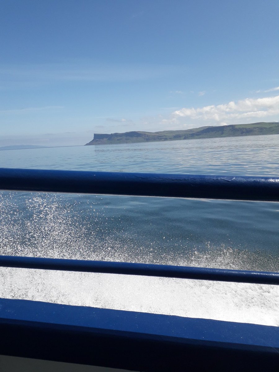 sbmmckee's tweet image. On the way to #Rathlin