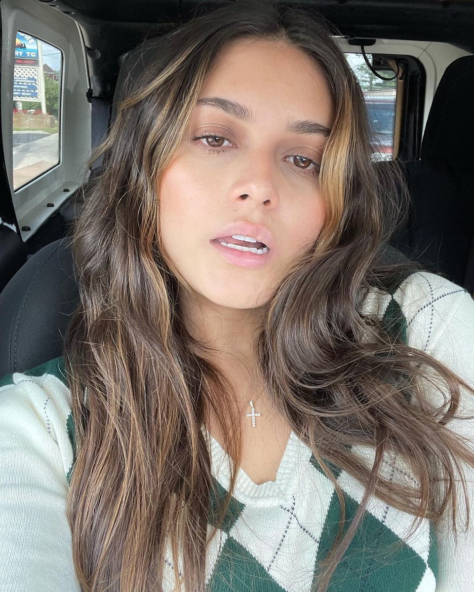 cachersociety's tweet photo. 📸 instagram | danielaacallee

link: https://t.co/5askre5jyp https://t.co/0pjsa2HyIQ
