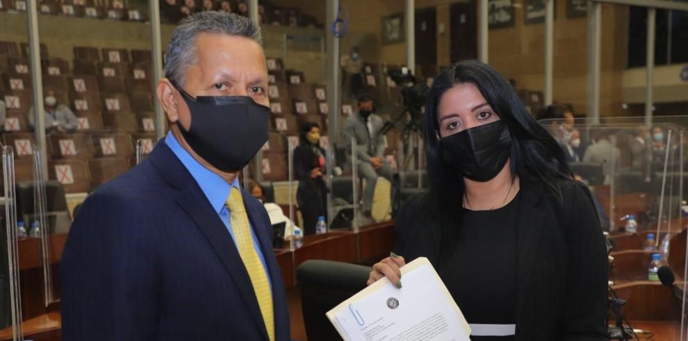 PROPUESTA // Diputada de Panamá propone castración química para violadores de menores de edad bit.ly/3B6Cmsz