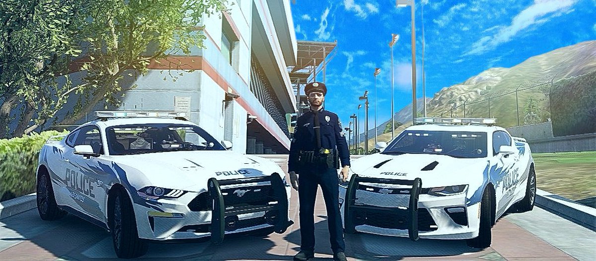 Stop by and say "Hi" when at NorthernRP's first official race of the year.  We brought some cool cars to check out!

#NorthernRP #YourTrueEscape #FiveM #gtarp #gtaroleplay #fivemrp #gtasanandreas #lscounty #lspd