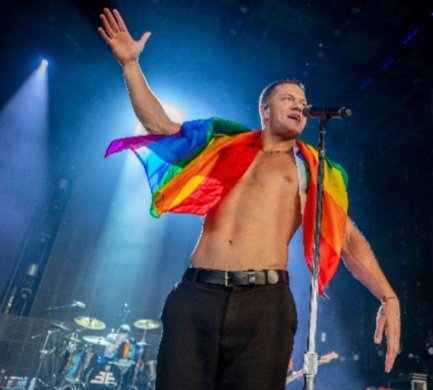  Happy birthday Dan Reynolds!          