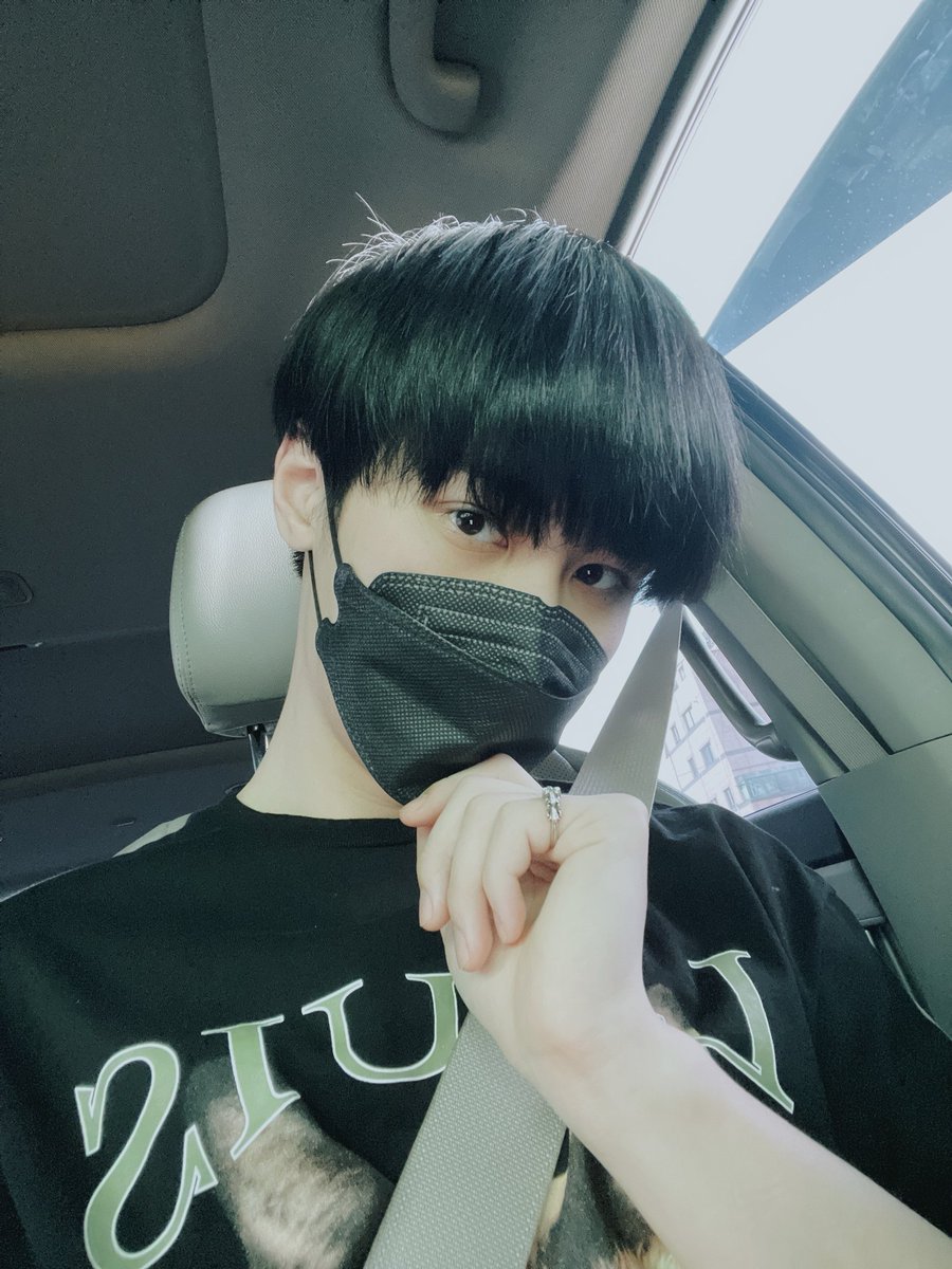 kunspallet's tweet photo. Voltei so pra dizer que o long hair do kun sera eternamente lembrado https://t.co/0tFSiUtNzi