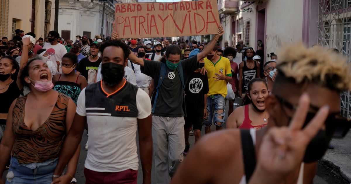 Reuters's tweet photo. Cuba lifts food, medicine customs restrictions after protests https://t.co/T72Nf5Mo9D https://t.co/WyTs3mmzCf