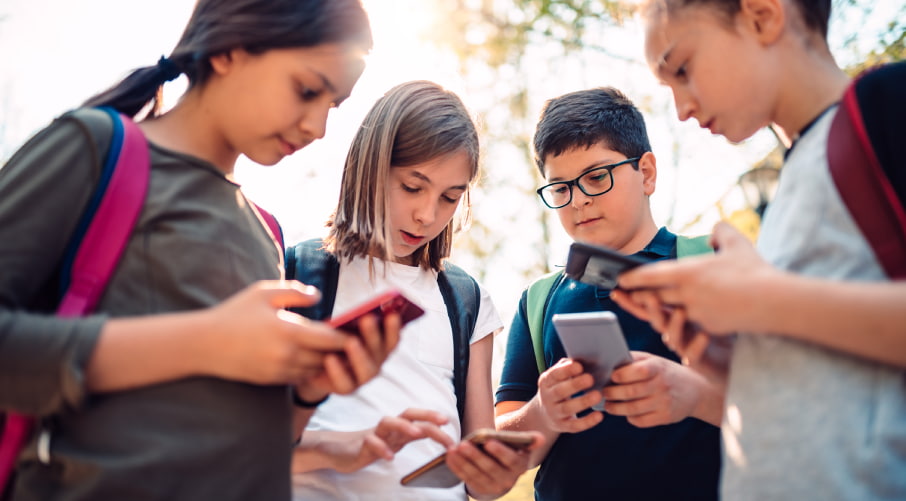 cadillo_robert's tweet photo. Actualmente las redes sociales permiten una interacción rápida y ágil con los estudiantes. Es innegable que ahora su uso se ha masificado y por ende la necesidad de incorporarlo en la educación formal.
#redesyeducacion https://t.co/j36LiKdYav
