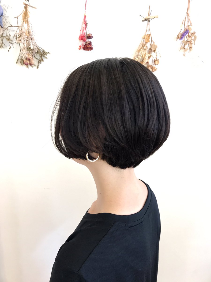 ショートヘアは少しの長さでシルエットが変わります なりたいイメージに合わせてカットさせて頂きます 梅田美容室 21 07 15 B2c 梅田は女性にもメンズにも人気のヘアサロン ヘッドスパサロンです 大阪府大阪市北区