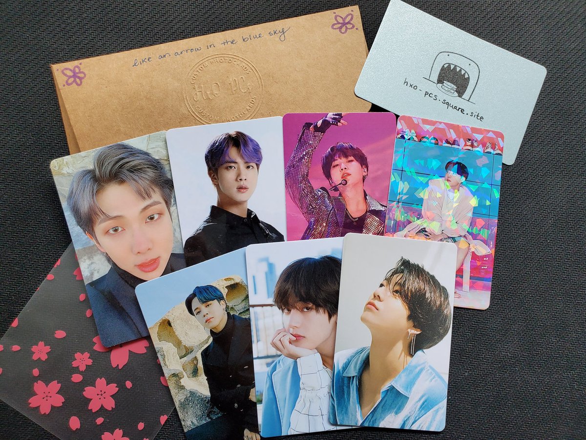 hotteok_pwr's tweet photo. ✨ BTS WW GIVEAWAY ✨

♡ BTS photocards

Rules
- follow, like, retweet
- ends in 24 hours  
- for extra entry - reply with streaming proof for PTD!

Good luck! 💜 @BTS_twt

Link to our shop -> https://t.co/rpSGU1OR6r https://t.co/WgUQ8cUssf