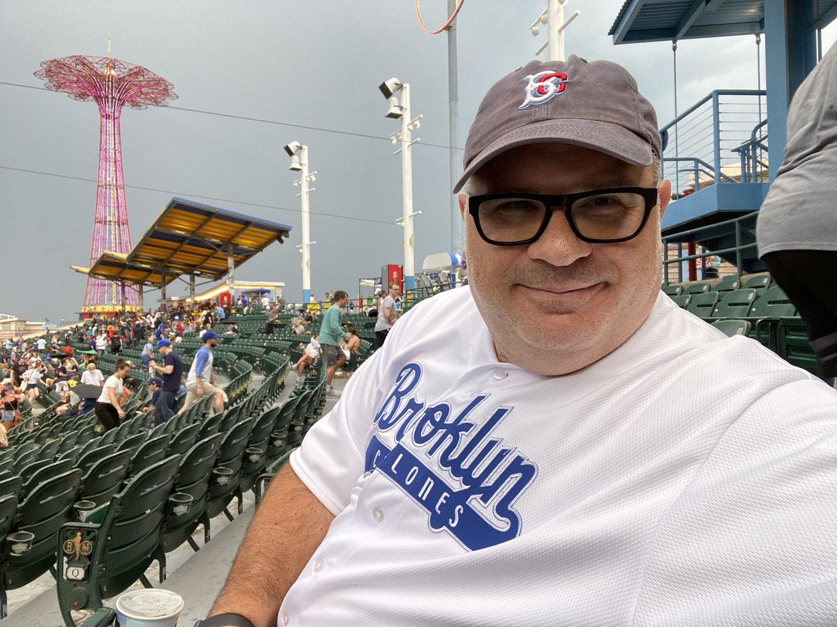 JohnCerilli's tweet image. Having a blast watching @Mets #HighA @MiLB affiliate, the @BKCyclones! From the #PeeWeeReeseJackieRobinsonStatue to the historic #ParachuteDrop to seeing top prospect #RonnyMauricio play, it’s really true, #AmazinStartsHere! #ConeyIsland #Brooklyn #NYC #Cyclones #baseball ⚾️ 🎢