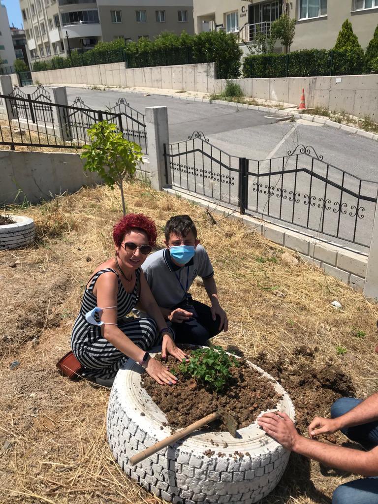 AliagaMTAL's tweet photo. Özel Eğitim öğrencilerimizle “Çiçek Ekme” etkinliğimiz…

#telafidebendevarım https://t.co/clAXbz4hlL