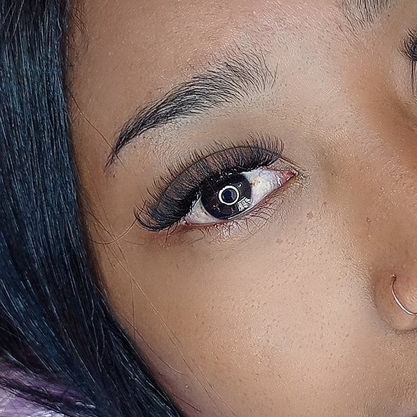 MariinaFRS's tweet image. Não canso de postar meu trabalho aqui não veih 🥰 #extensaodecilios #lashdesign #volumerusso