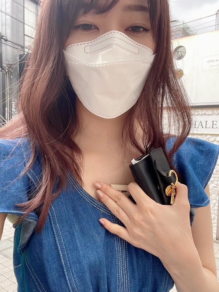 指原 莉乃 手ぶらでお金おろしに行ったら封筒がなくて お金しまう場所を失い 胸元に忍ばせた キャッツアイ Magic Play Is Dancing 泣