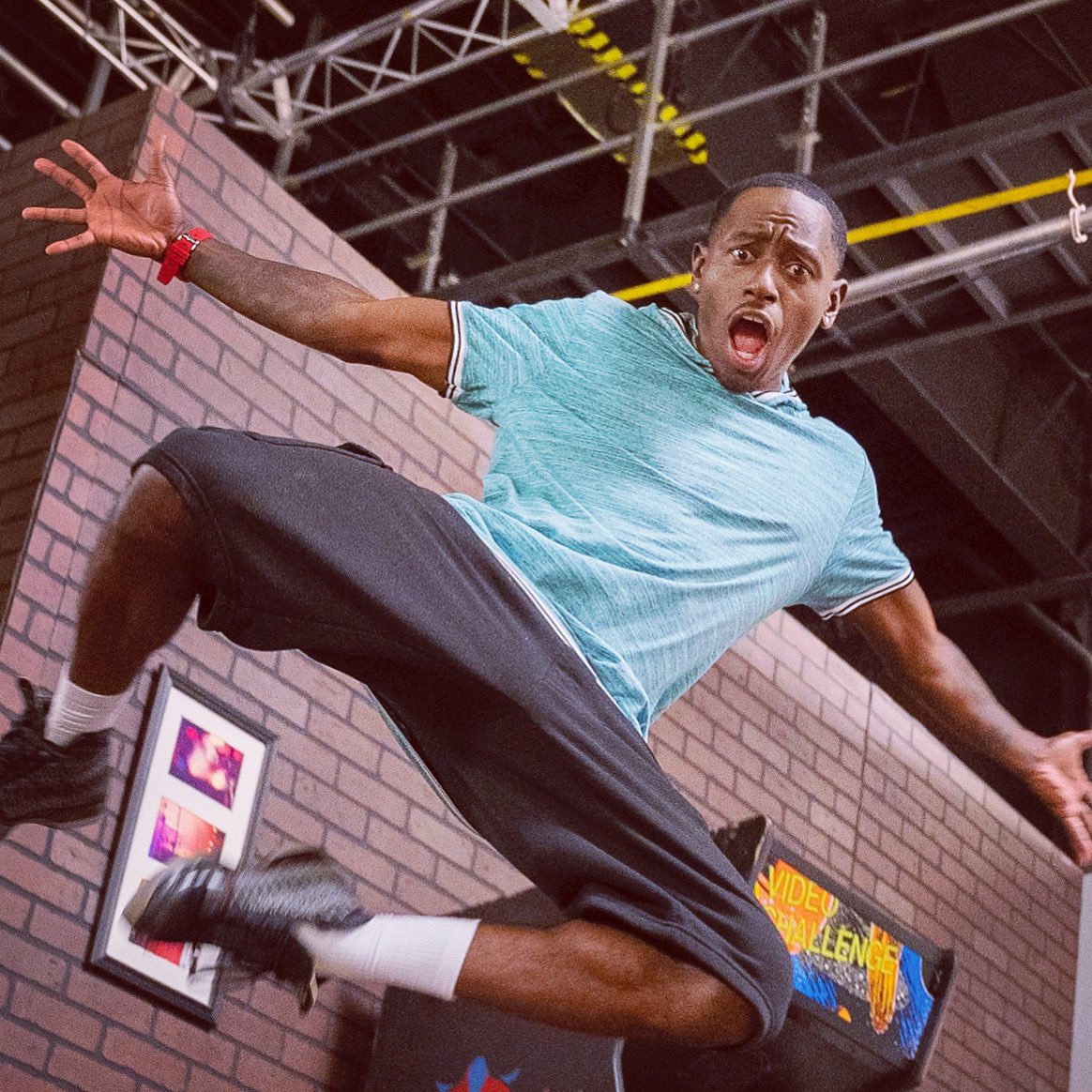 🕺🏾Meet Shane Brooks, the energetic dancer of the group. Always moving. Always trying to make people laugh with his moves.
⠀⠀⠀⠀⠀⠀⠀⠀⠀
#ShaneBrooks #LilWerk #Northofthe10 #VisionCentral10 #TheVisionCentral 

<a href="/wuzgood/">Wuz Good</a>