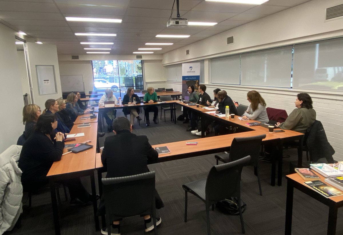 A fabulous turn out for our <a href="/ACELWA/">ACEL WA</a> #BookClub focused on Nuance by <a href="/MichaelFullan1/">Michael Fullan</a> 📚