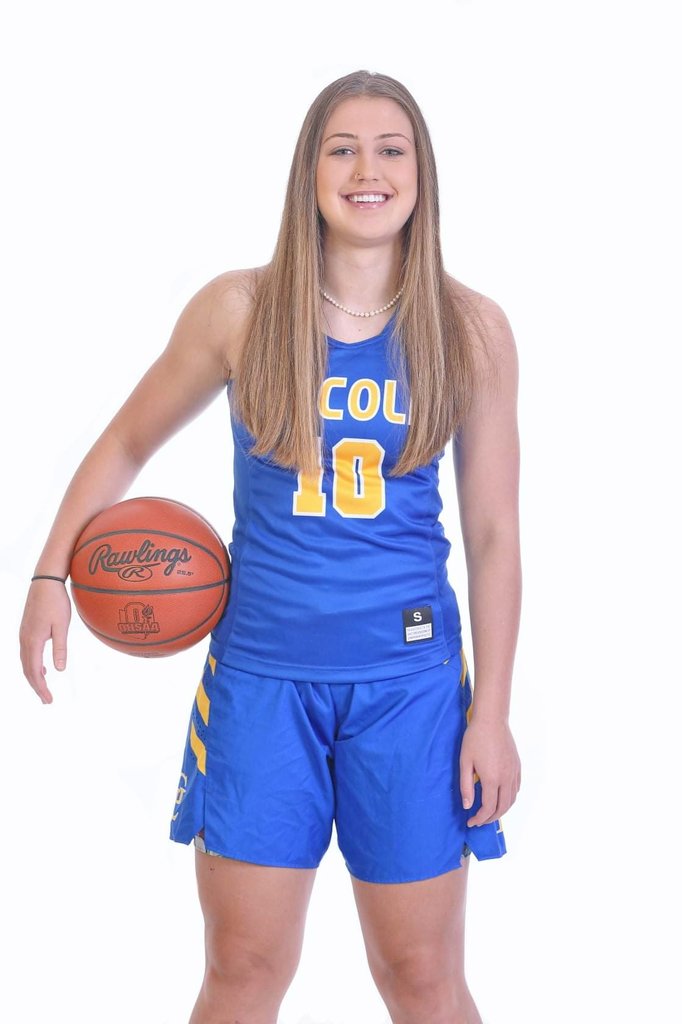SportsPicsOhio's tweet photo. So pretty 🔥 Bella also working on her modeling game !! @Bella_Ward20 @GLHS_Athletics @GLHSgirlsbball @angie_saiter @OGBR_Basketball @OGBSP https://t.co/gaCb3jRhDL