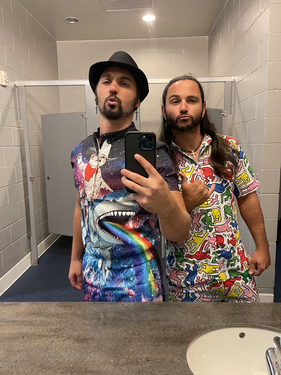 Young Bucks على تويتر Literally The Coolest