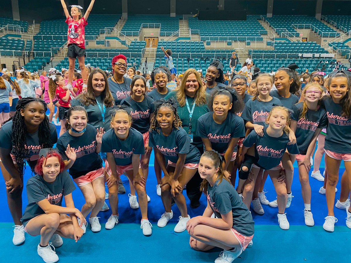 SJH Cheer tweet media