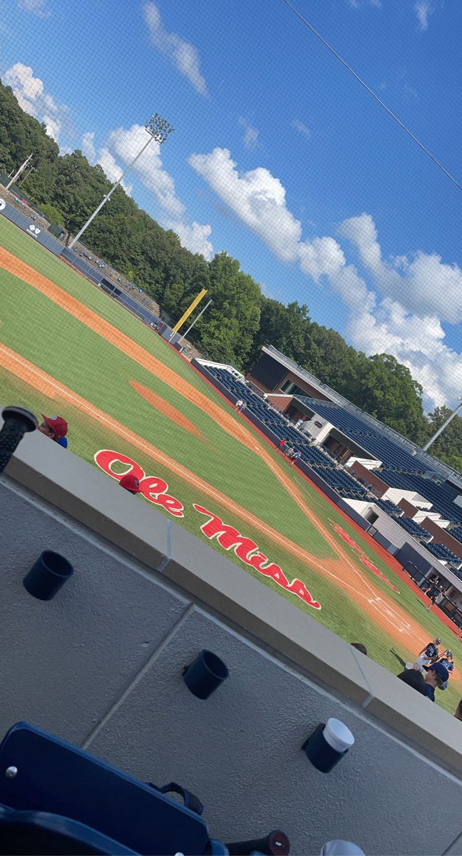 saul_chase's tweet photo. Ole miss baseball camp was a success thanks to @OleMissBSB @CoachMikeBianco @OleMissBSBCamps @PHSPnthrbasebal Excited to see what god has next🙌🏻🙏🏻 https://t.co/jYNMmT7flk