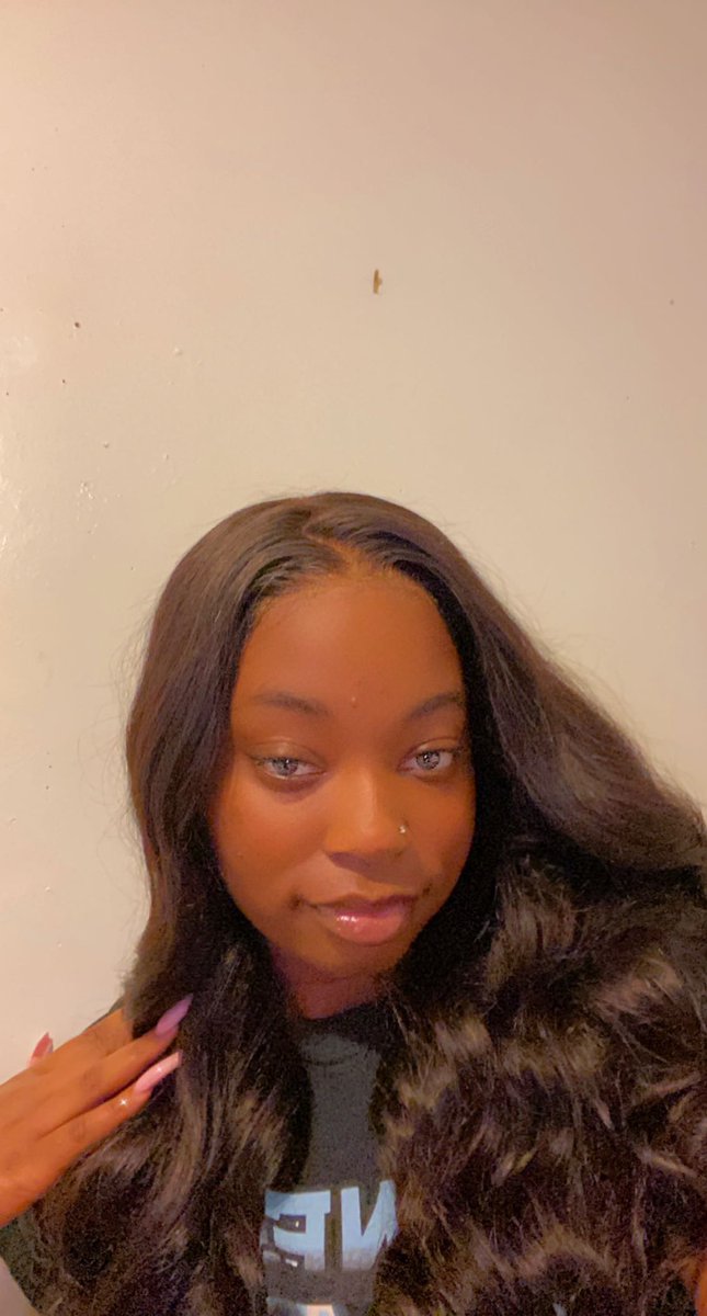 XoXoJasmine____'s tweet photo. #WhosWhoAtUSCU #uscu25
~ My name is Jasmine ✨
• Florence, SC
• Nursing major 🩺
• 👻 amosc: Princess.Jassy4 #uscu24 https://t.co/crglSSDWTq