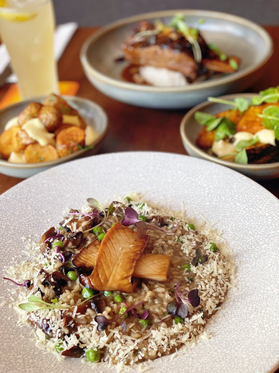Delicious pickled king brown mushrooms add for an unexpected and exciting twist to our Mushroom and Pea Risotto from our winter menu #thealliancehotel #smallindependentbrisbanepub #brisbanepubs #brisbanerestaurants #aussiemushrooms #supportlocal #brisbanefood