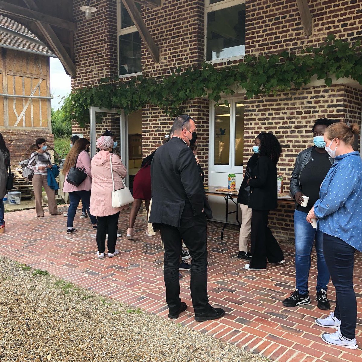 PJE (Poly Jeun's Entrpreneurs) tweet media