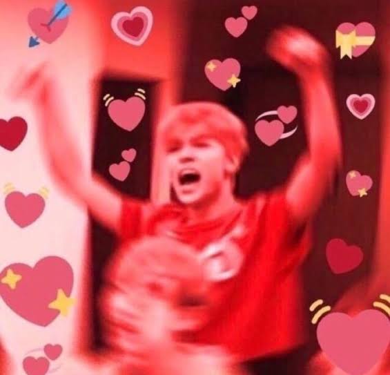 sendhansolpics's tweet photo. HELLO CARATS! i know i've been inactive for a while but i just want congratulate my fellow ph carats who passed the #UPCA2021 <33 if u have any questions and inquiries or know any passers who have questions you can dm me hh i am an incoming senior under the uplb sociology program https://t.co/om3gxSfiaE