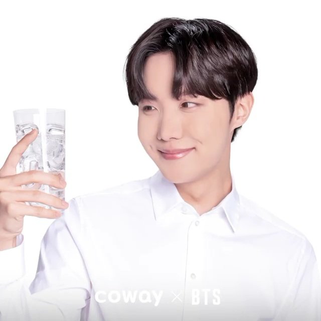 E6U4-PSVoAY-_HJ?format=jpg&name=small