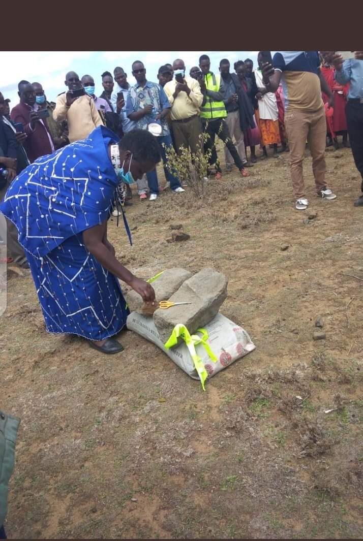 Laikipia Sarah Korere anawabeba ujinga. If this is what you call leadership, then Kenya's got a real long way to go!!